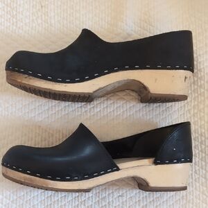 Sandgrens Brett Low Black Nubuck Clogs EU 39, US 8-8.5